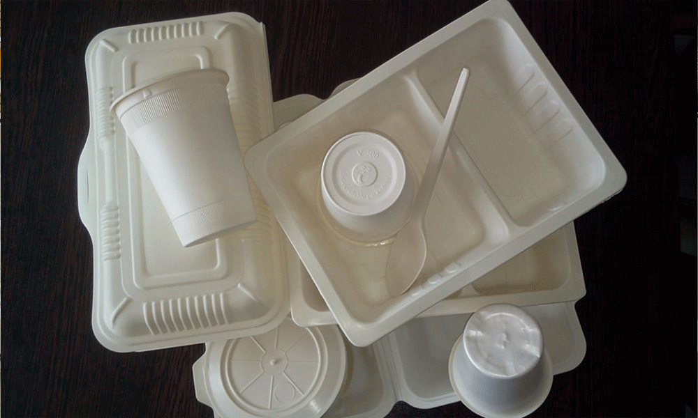 آشنایی با مزایا و معایب استفاده از ظروف یکبار مصرف پلاستیکی